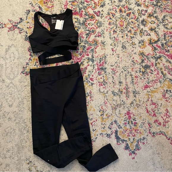 NWT Bandier Le Ore Corso Crossover Leggings in Black Size Small - Picture 12 of 12